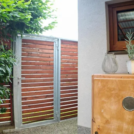 Apartman Tiny House Krumlov, Terrace, Parking